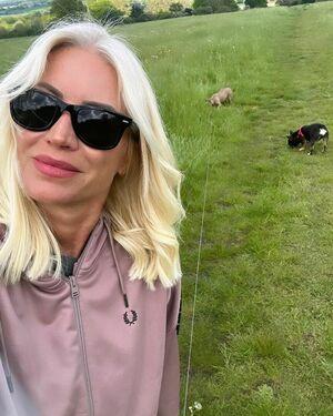 Denise Van Outen photo 326