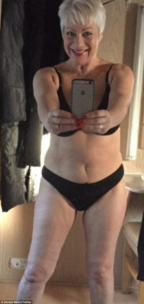 Denise Welch photo 6