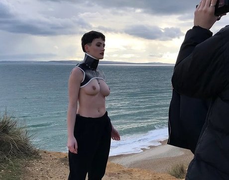 Depop Wins photo 350