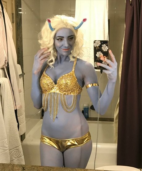 Desert Rose Cosplay photo 7