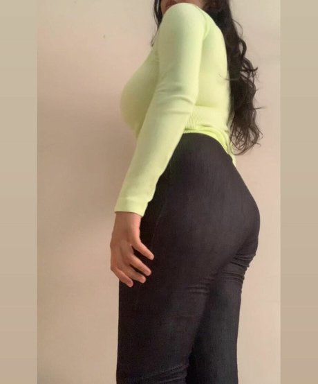 Desi Aurora photo 26