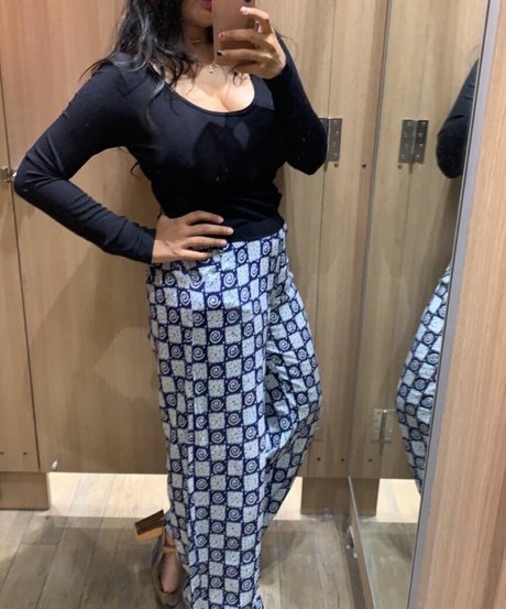 Desi Aurora photo 30