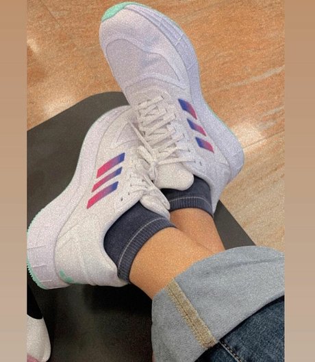 Desi Aurora photo 39