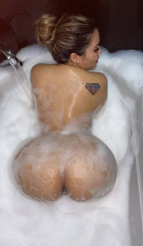 Desiree Gonzalez photo 43