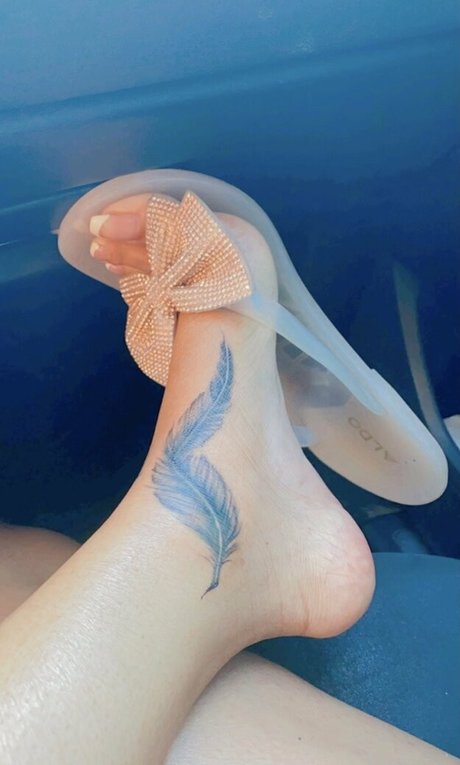 Desireesfeet photo 26