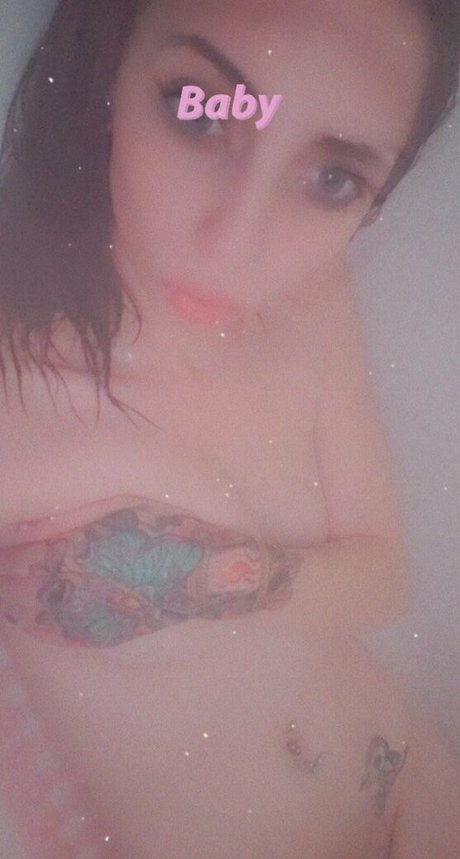 DestinyBrat photo 5