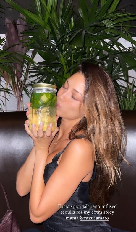 Devin Brugman photo 948