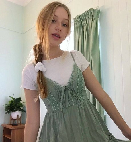 Diddly ASMR photo 78