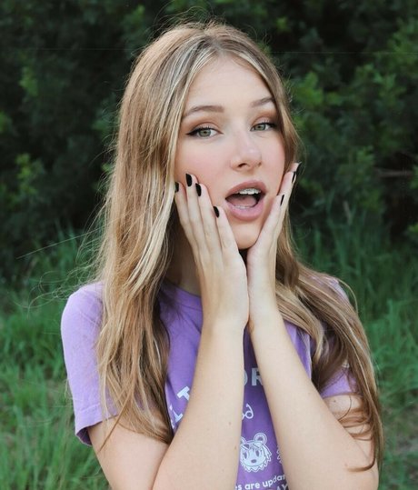 Diddly ASMR photo 90