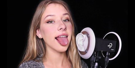Diddly ASMR photo 98