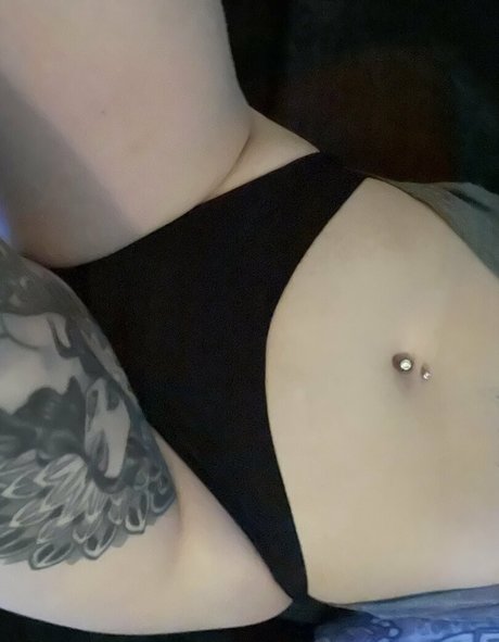 Dinogurl666 photo 36