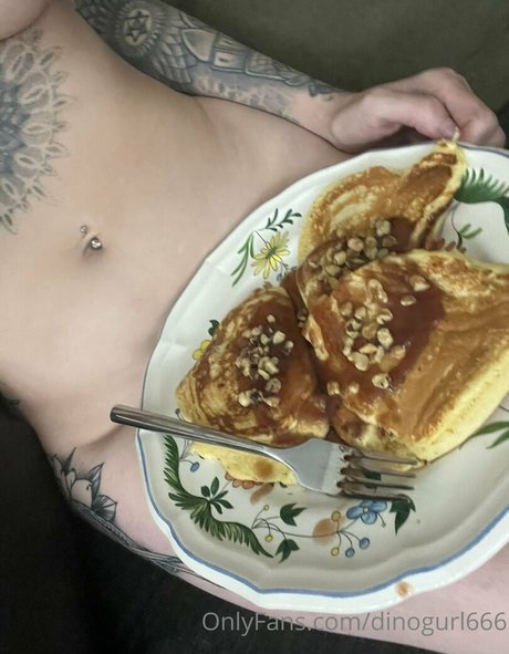 Dinogurl666 photo 76