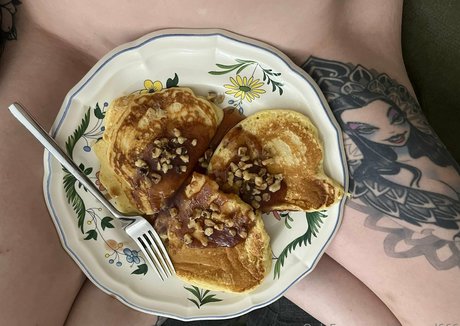 Dinogurl666 photo 77