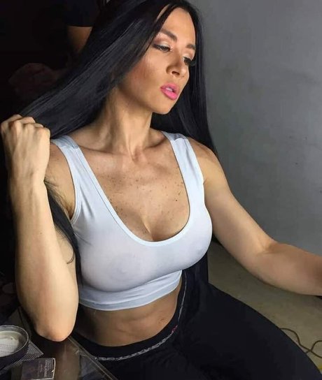 Diosa Canales photo 26