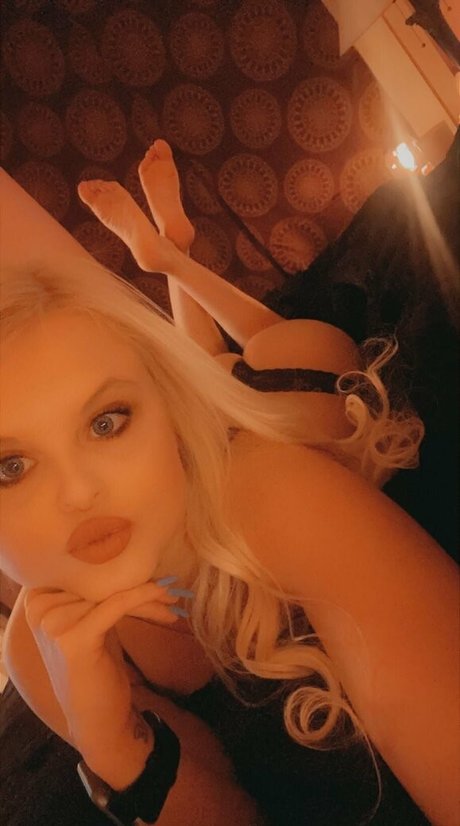 Dirtyblonde93 photo 25
