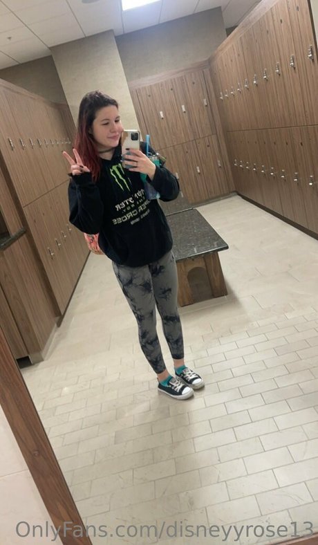 Disneyyrose13 photo 63