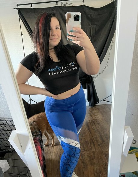 Disneyyrose13 photo 137