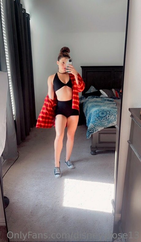 Disneyyrose13 photo 219