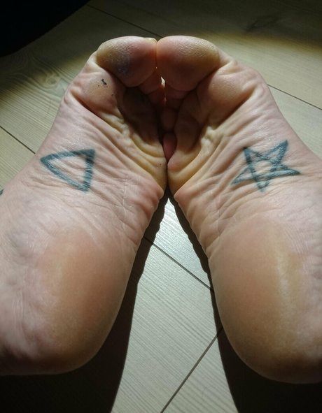 Ditteslegsandfeet photo 6