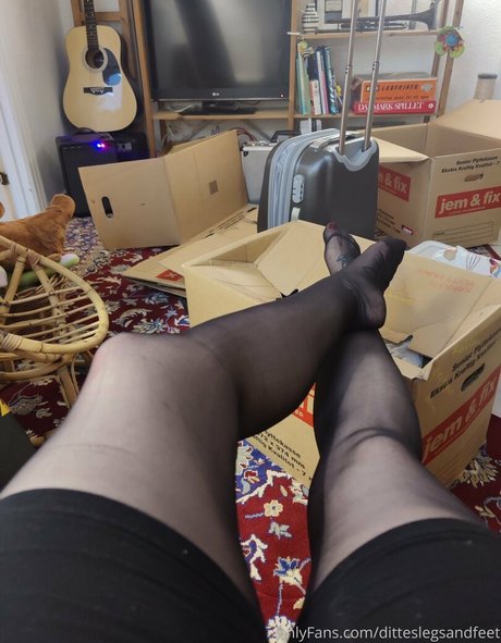 Ditteslegsandfeet photo 38