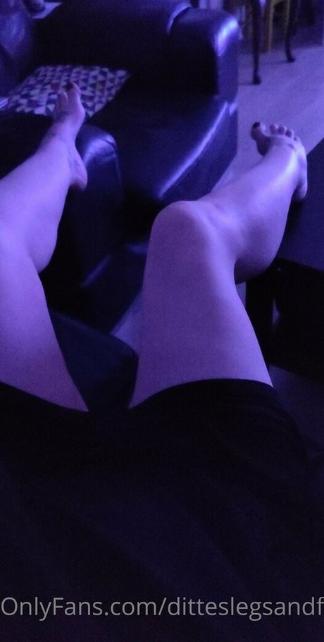 Ditteslegsandfeet photo 77