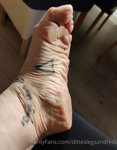 Ditteslegsandfeet photo 88