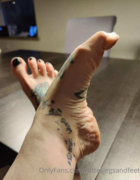 Ditteslegsandfeet photo 123