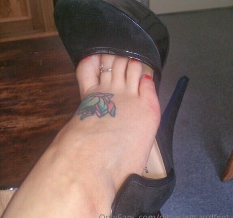 Ditteslegsandfeet photo 138