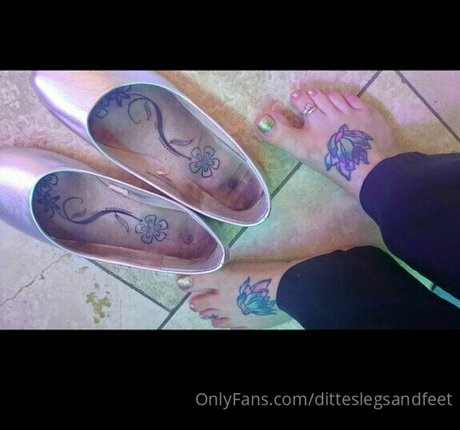 Ditteslegsandfeet photo 143