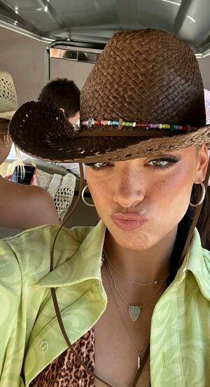 Dixie D'Amelio photo 307