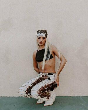 Dixie D'Amelio photo 581