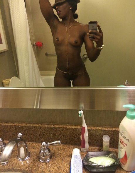 Dnay Baptiste photo 5