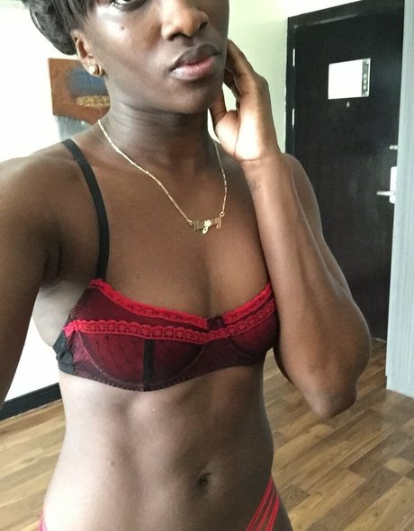 Dnay Baptiste photo 30