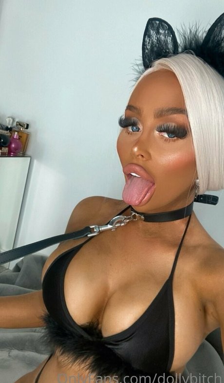 Dollybitch photo 36