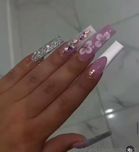 Dollybitch photo 125