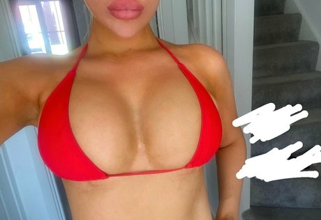 Dollybitch photo 126