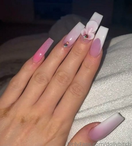 Dollybitch photo 149