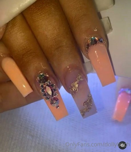 Dollybitch photo 165