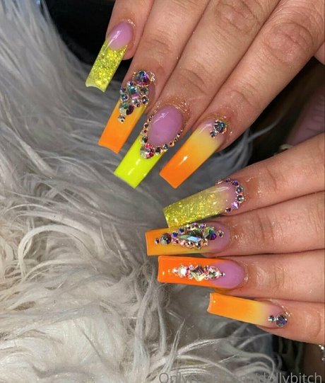 Dollybitch photo 169