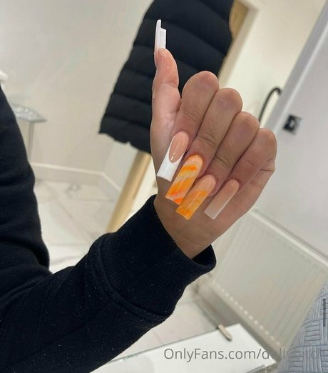 Dollybitch photo 185