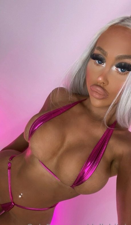 Dollybitch photo 188