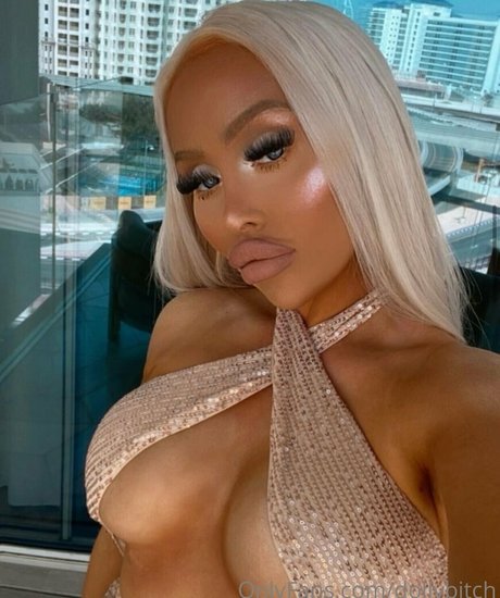 Dollybitch photo 210