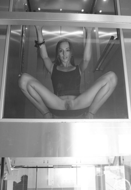 Dominika C photo 2270