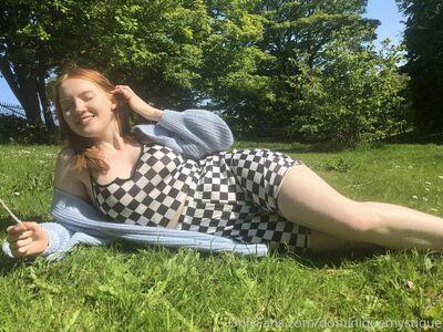 dominiquemystique photo 8
