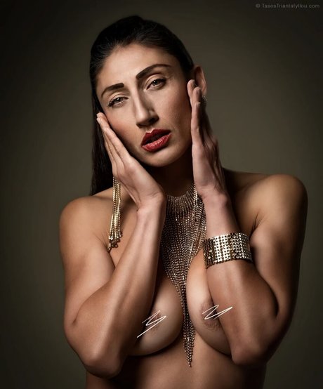 Domniki Papadopoulou photo 9