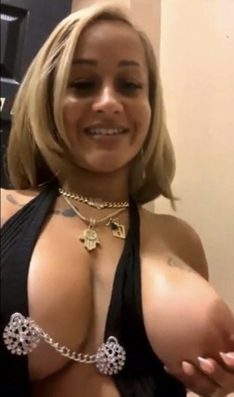 Dopechick69 photo 9