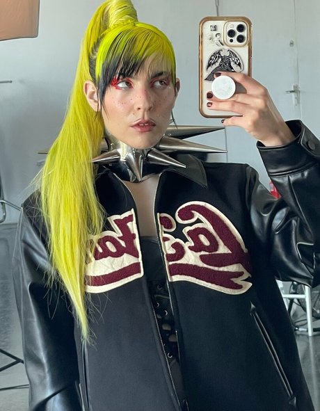 Dorianelectra photo 4