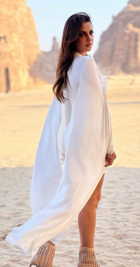 Dorra Zarrouk photo 145