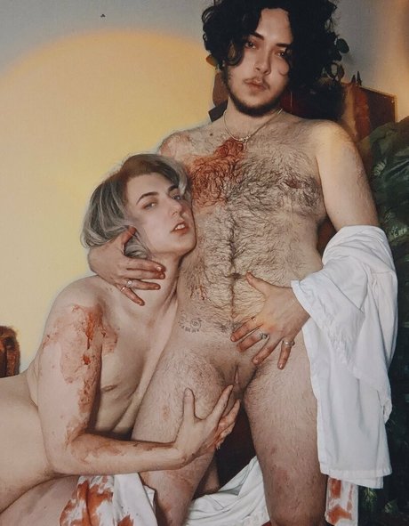 Drippingsaint photo 1