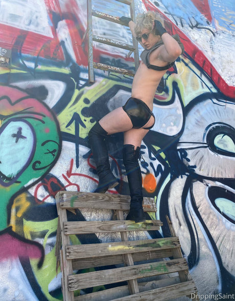 Drippingsaint photo 9